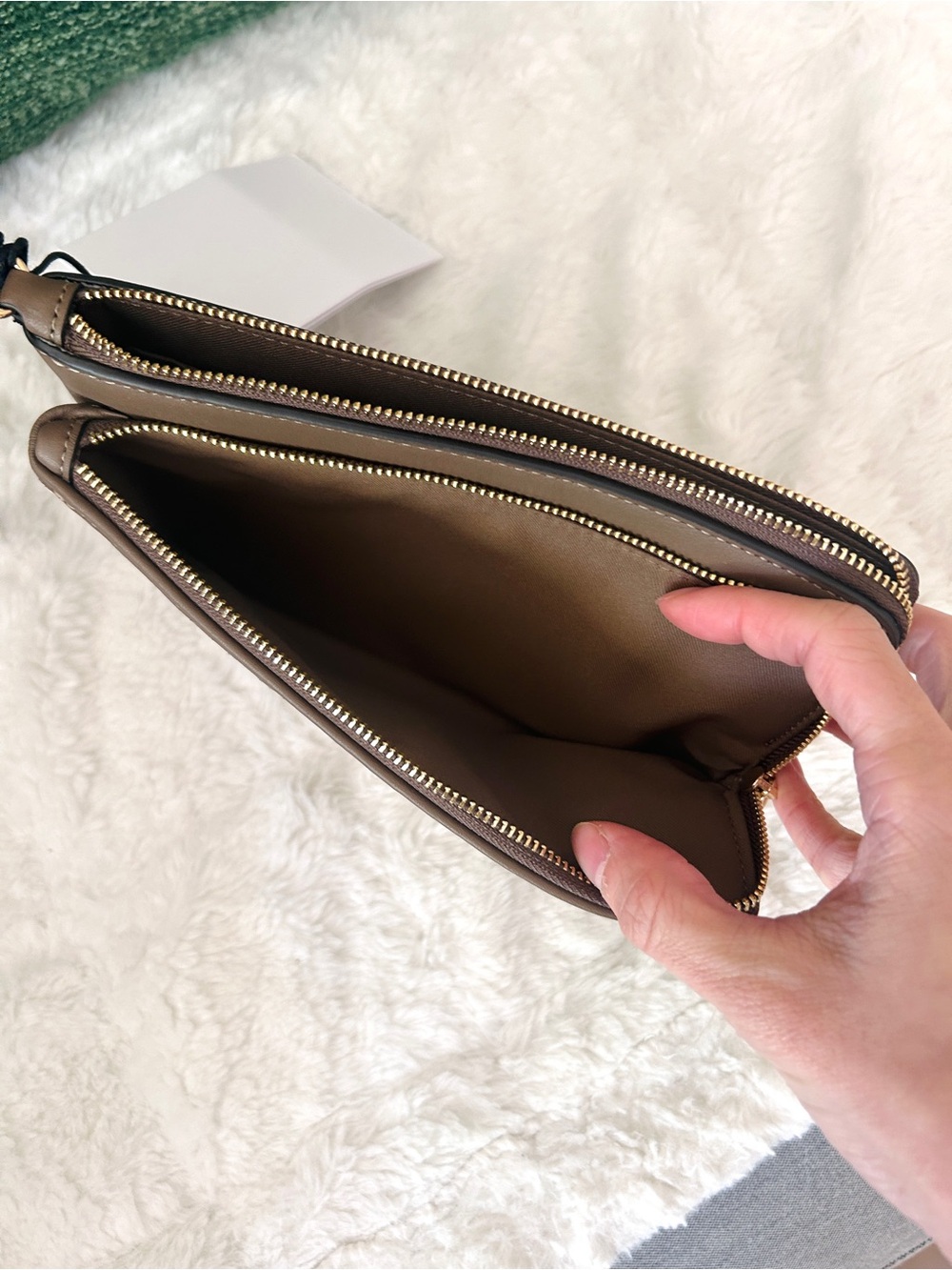 NWT🥀Coach Double Zip Wristlet
In Signature Jacquard With Floral Embroidery CEF63 - Picture 5 of 7